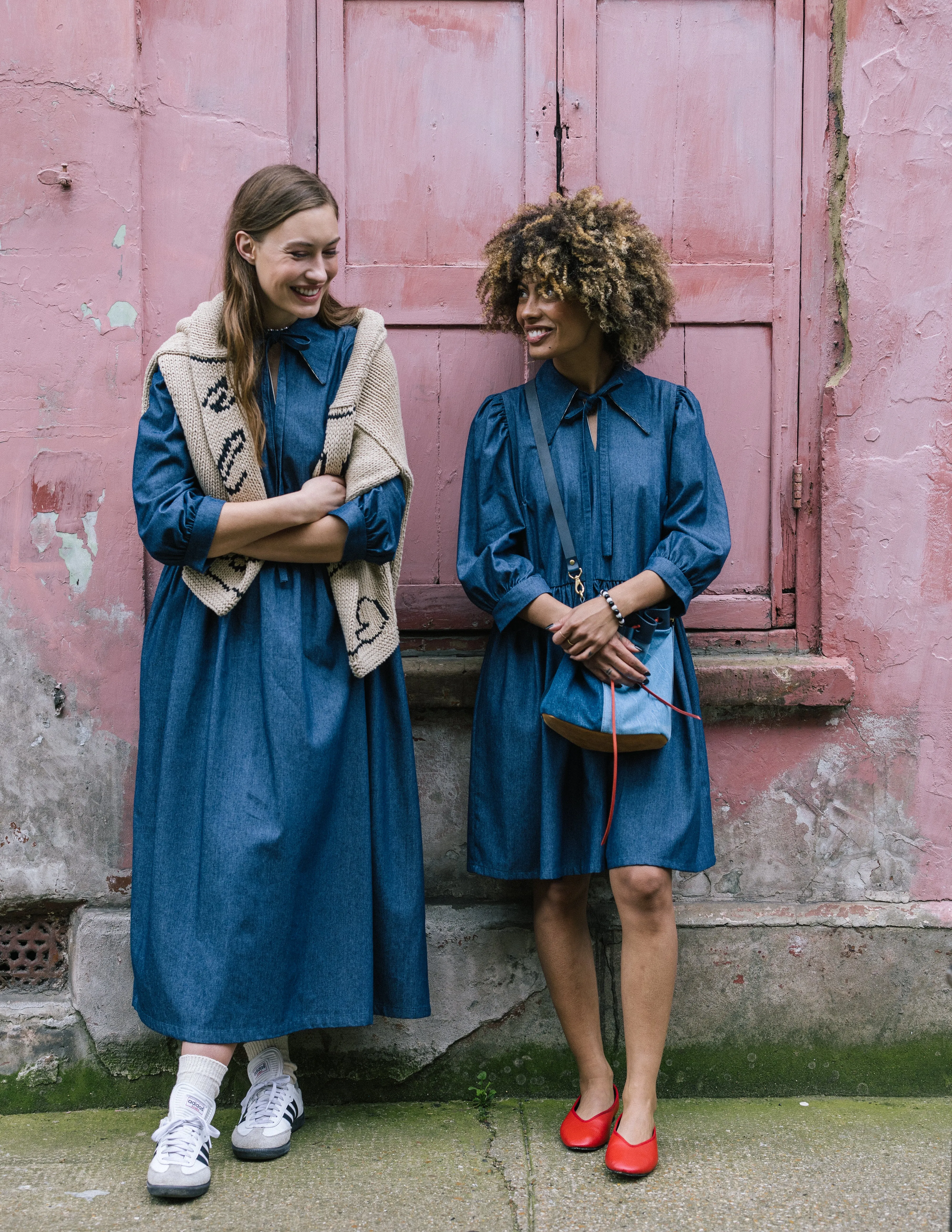 LPOL x seventy   mochi Mia Bucket Bag in Denim & Red