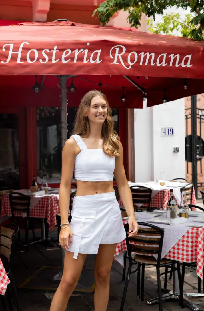 Mini white Skirt Short with pockets