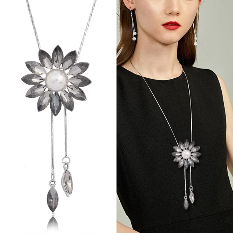 Wenkouban Sunflower Crystal Pendant Necklace Women Fashion Blue White Rhinestone Long Chain Necklaces & Pendants Jewelry